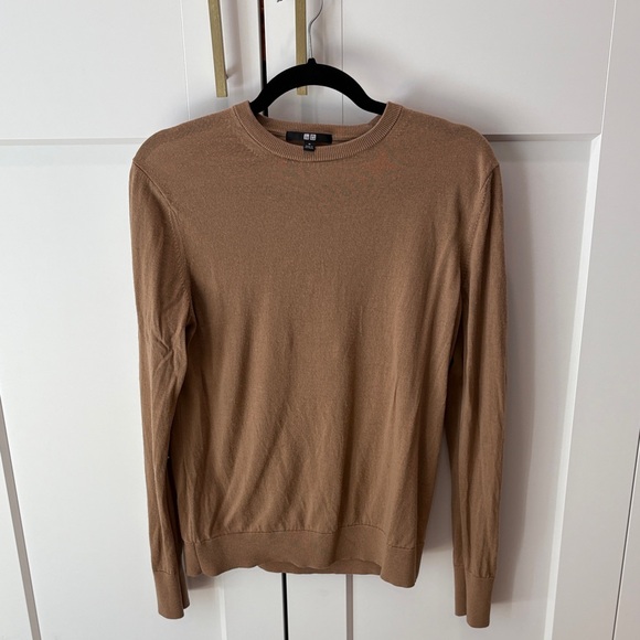 Uniqlo Washable Wool Tan Crewneck Sweater - Picture 1 of 1